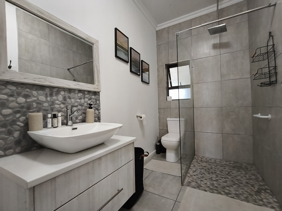 4 Bedroom Property for Sale in C Place Eastern Cape